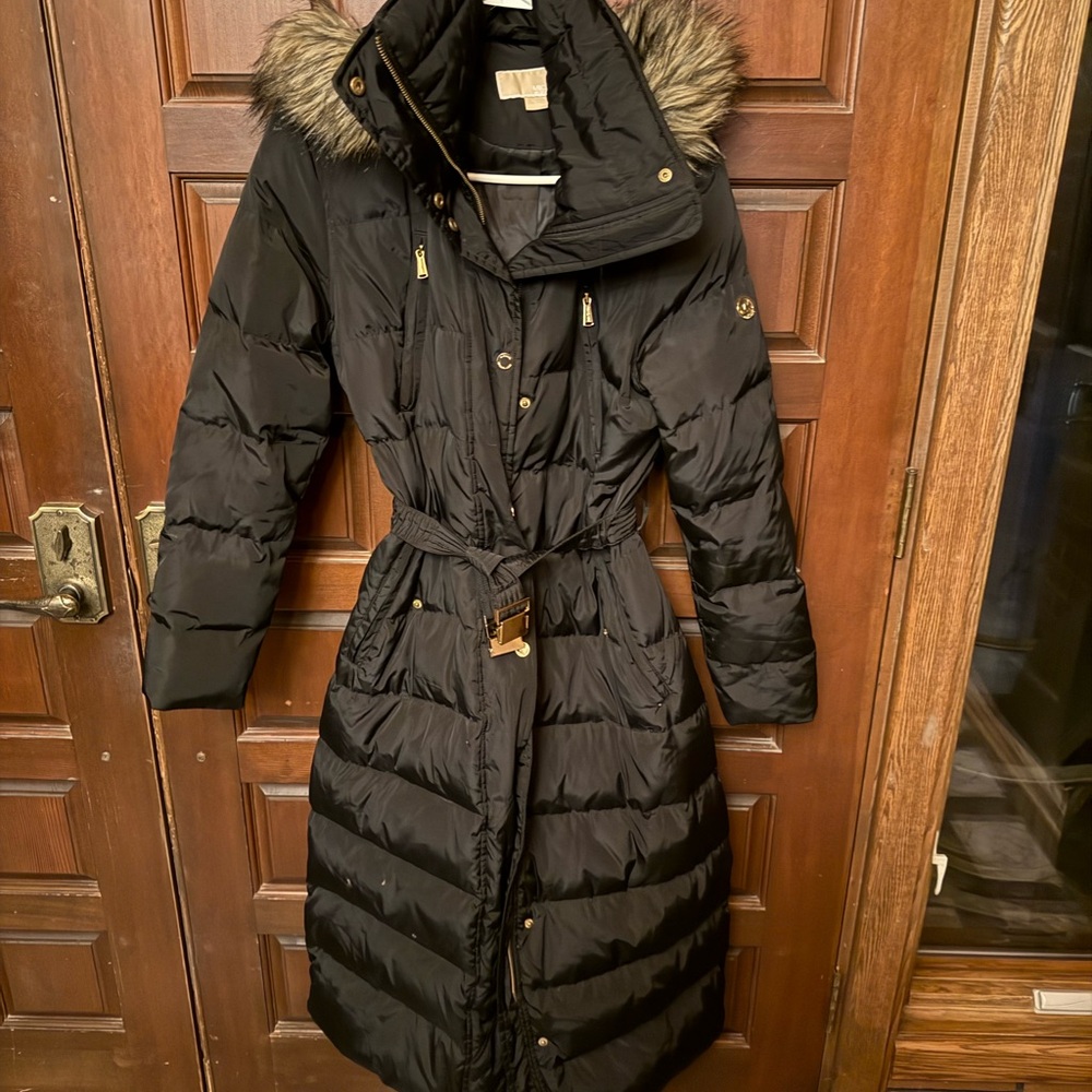 Women's Black Fur-Trimmed Puffer Coat